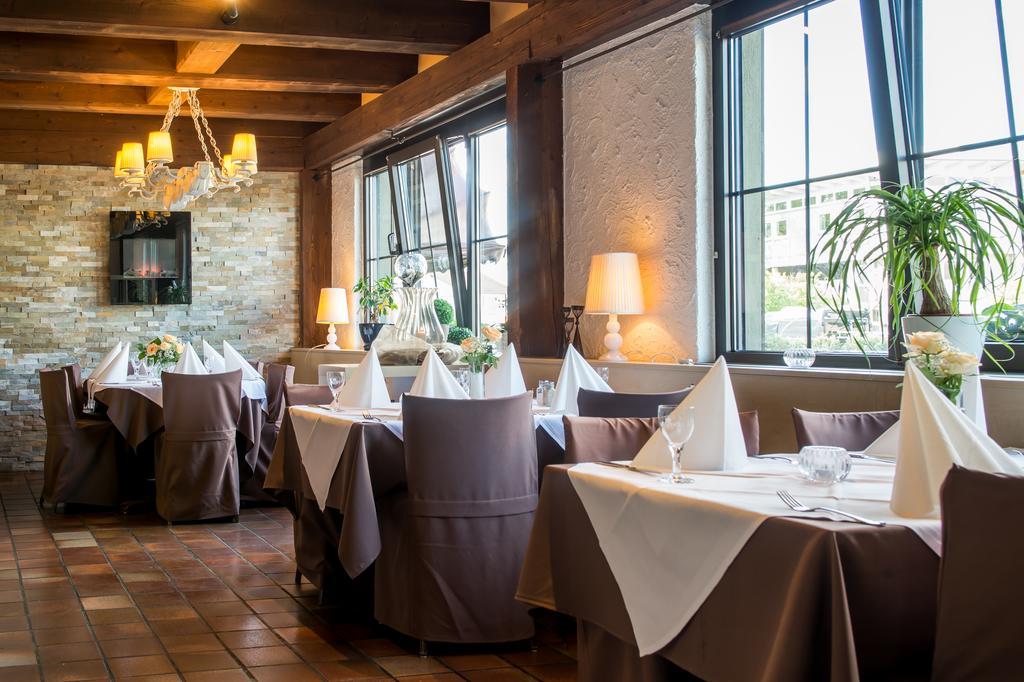 Hotel-Restaurant Schwyzerhuesli Viernheim Extérieur photo