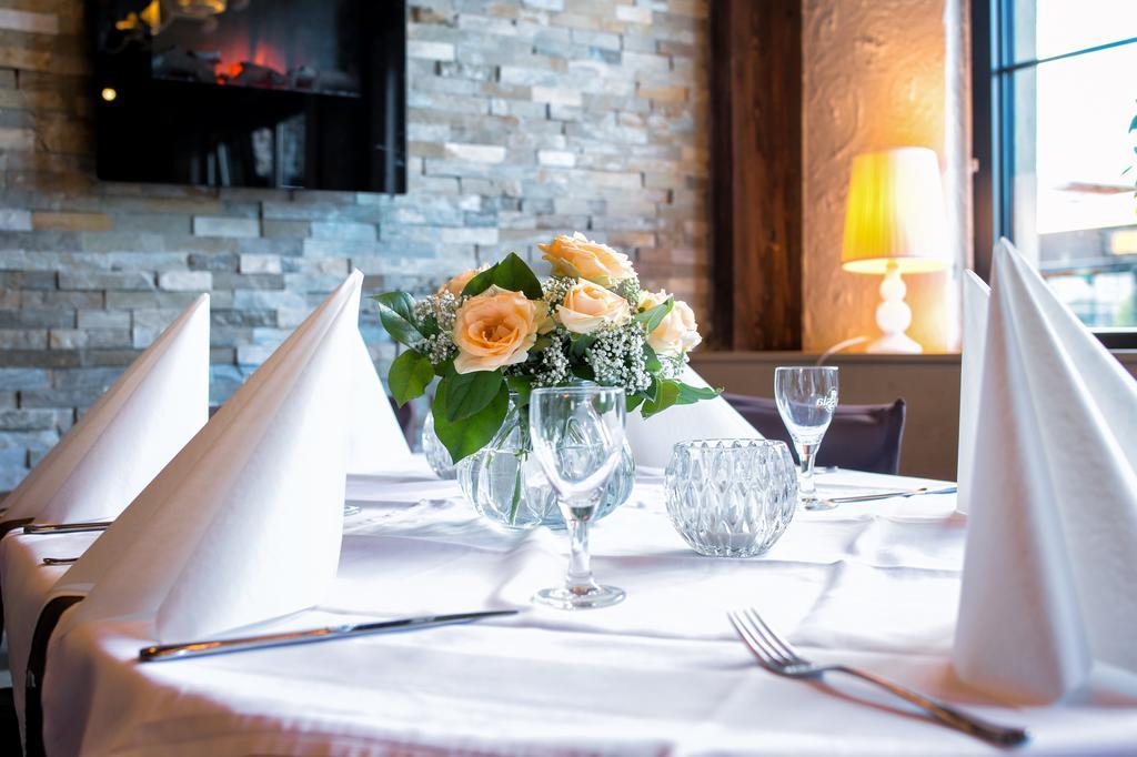 Hotel-Restaurant Schwyzerhuesli Viernheim Extérieur photo