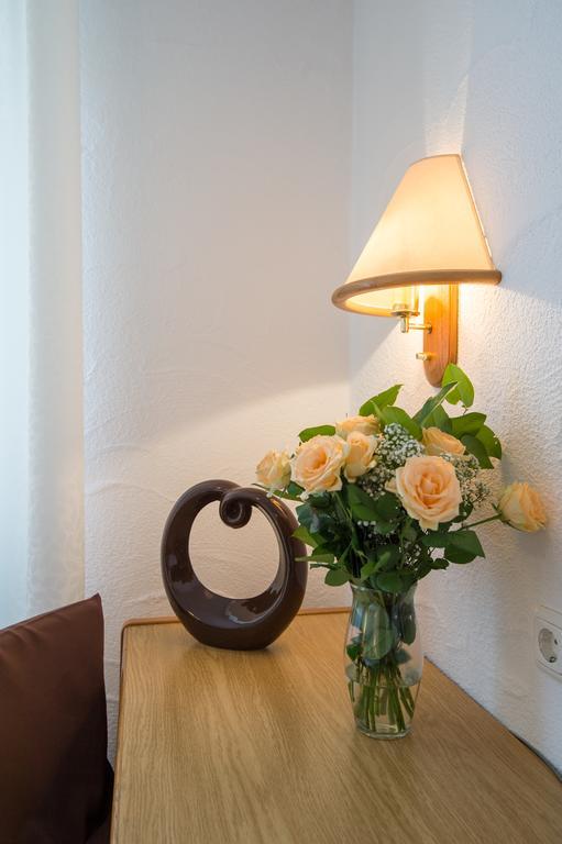 Hotel-Restaurant Schwyzerhuesli Viernheim Extérieur photo